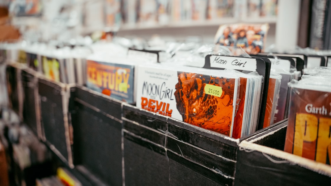 Building a Comic Community Online